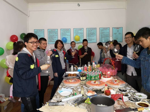 ���ִ̲�����ͬҵ EBET�ײ�2019���һ����Ա�����ջ�
