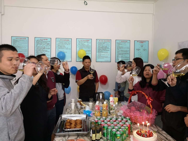 生日会
