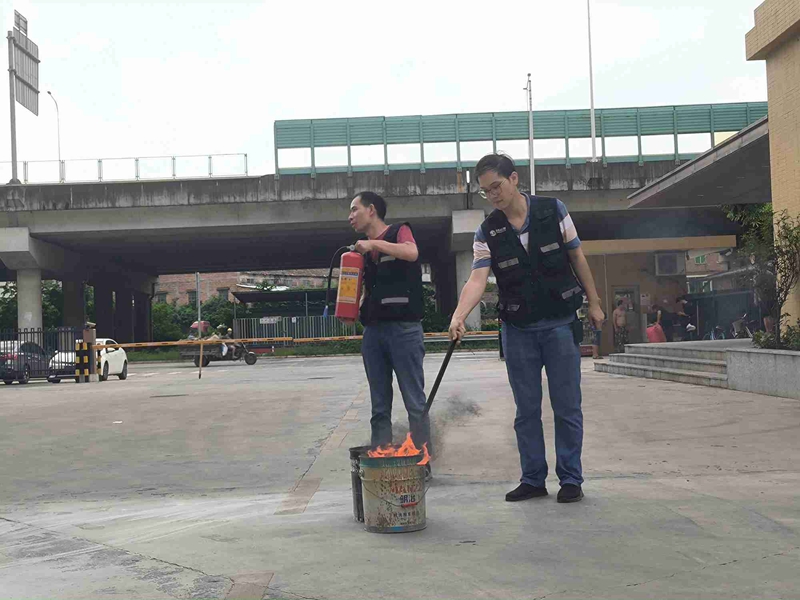 灭火器使用步骤讲授